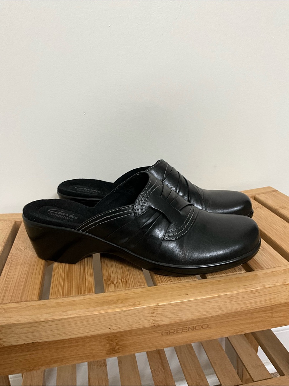 Clarks Bendables Women’s 10 M Black Leather Mule Clogs Slip On Block Heel